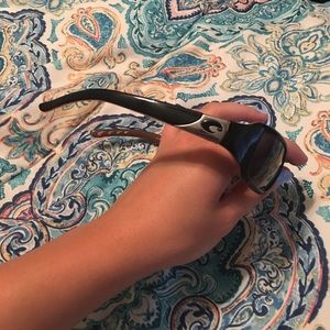 women’s costa sunglasses.